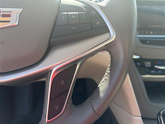2022 Cadillac XT5 - $27,647