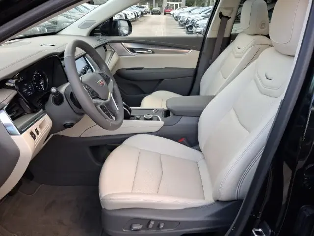 2024 Cadillac XT5 - $33,990