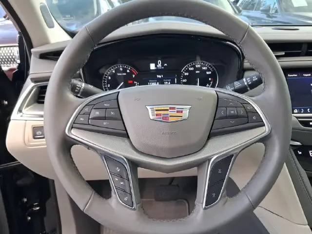 2024 Cadillac XT5 - $33,990