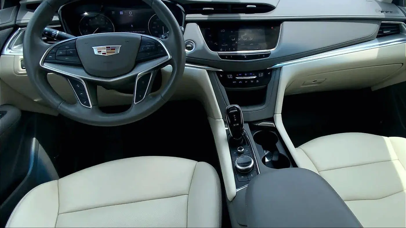 2021 Cadillac XT5 Premium Luxury