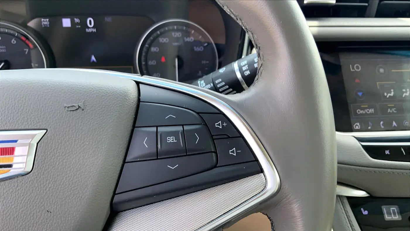 2021 Cadillac XT5 Premium Luxury