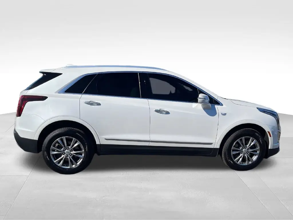 2022 Cadillac XT5 - $30,400