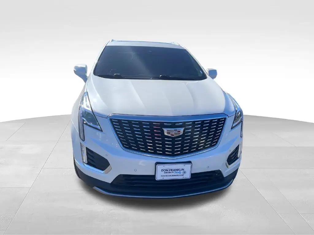 2022 Cadillac XT5 - $30,400