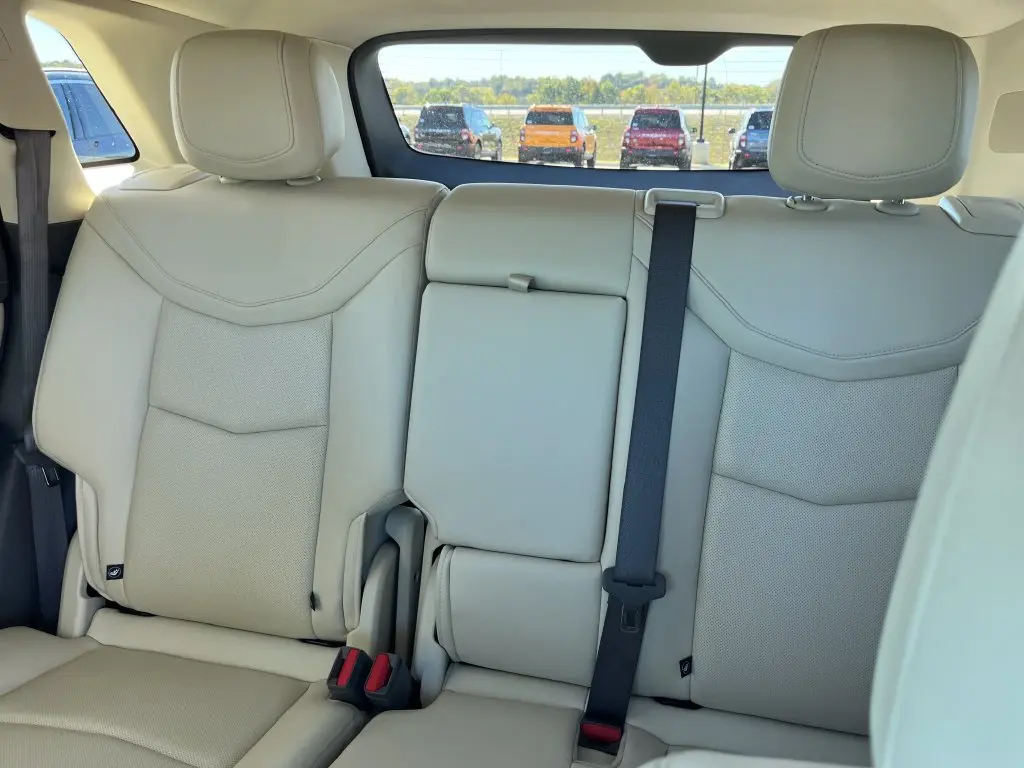 2022 Cadillac XT5 - $30,400