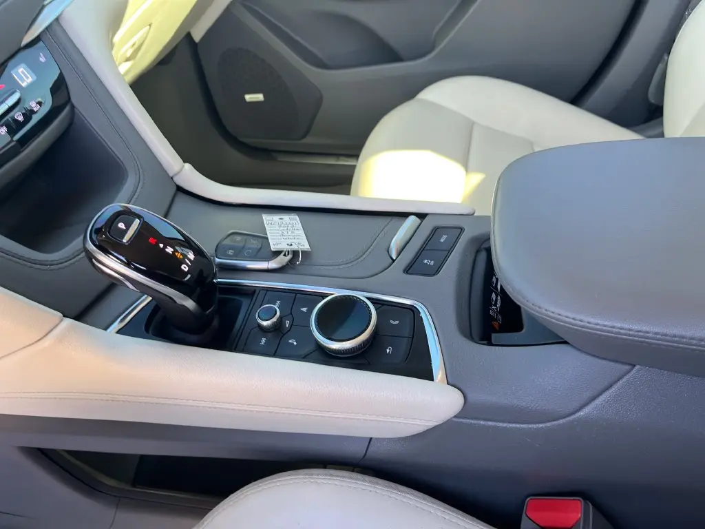 2022 Cadillac XT5 - $30,400
