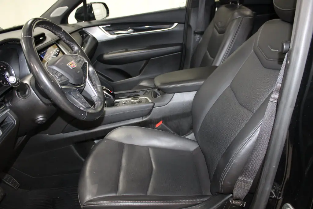 2023 Cadillac XT5 - $25,748