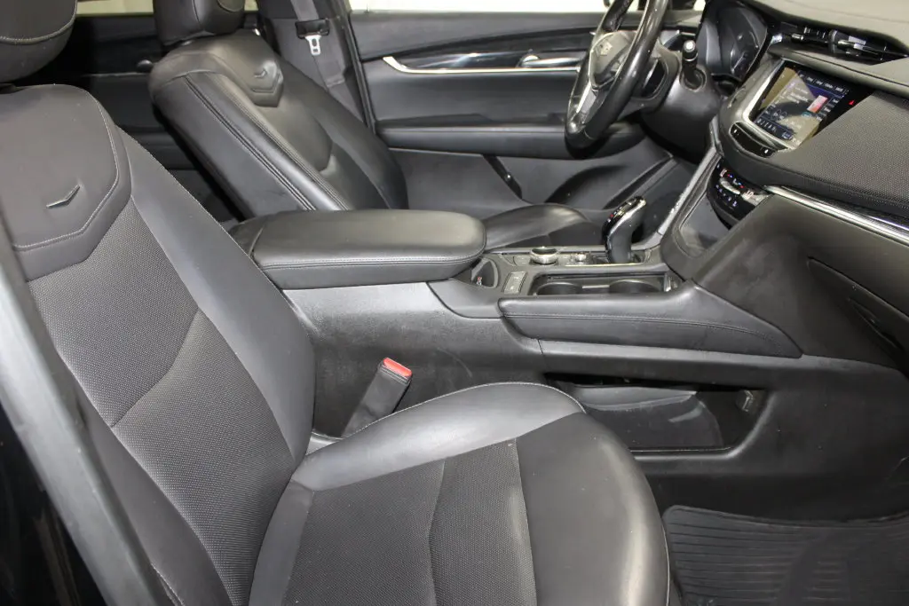 2023 Cadillac XT5 - $25,748