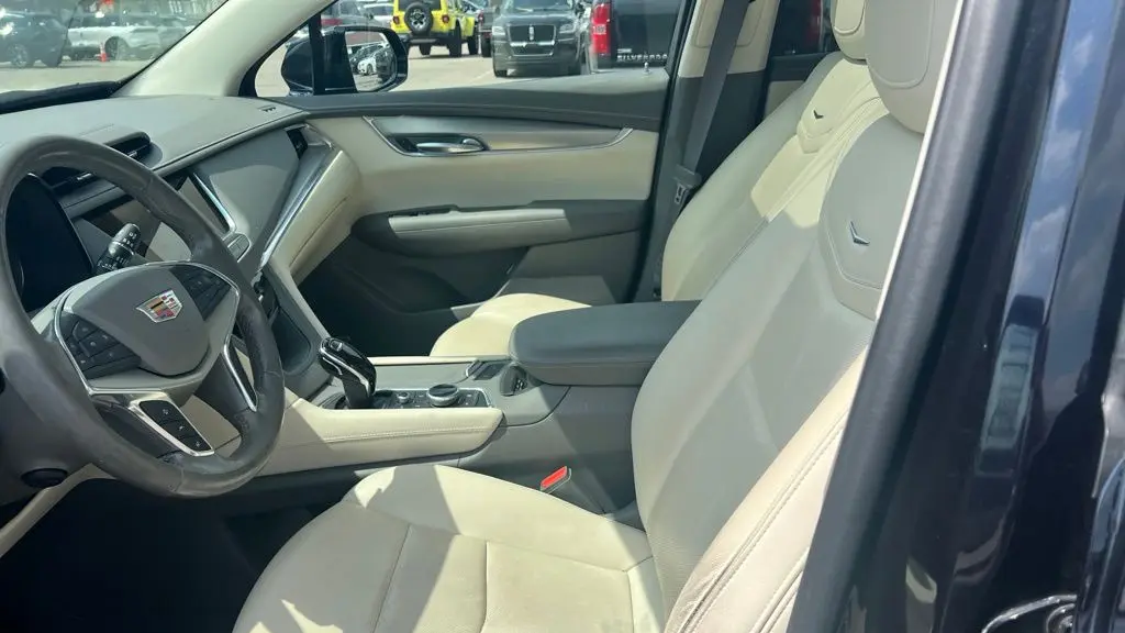 2021 Cadillac XT5 Premium Luxury