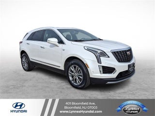 2022 Cadillac XT5 with Crystal White Tricoat Exterior