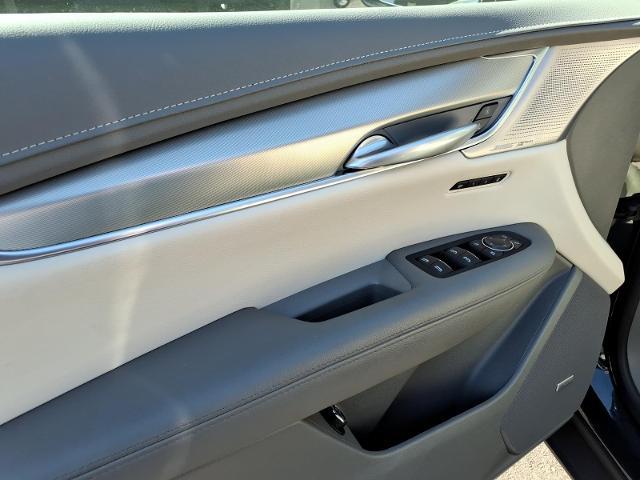 2025 Cadillac XT5 - $39,997