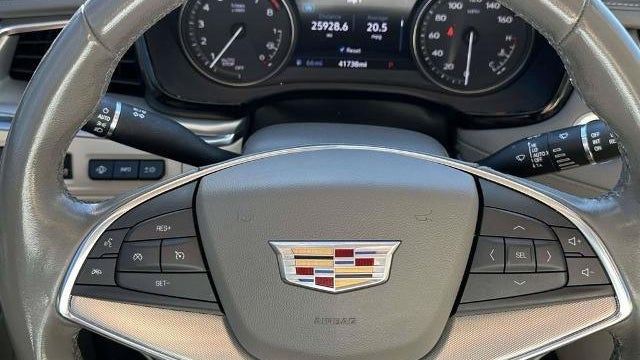 2021 Cadillac XT5 Premium Luxury