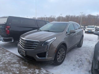 2017 Cadillac XT5 with Bronze Dune Metallic Exterior
