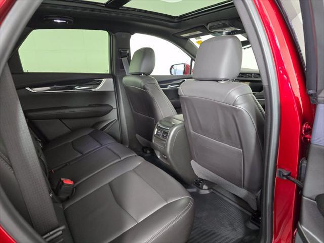 2026 Cadillac XT5 - $58,999