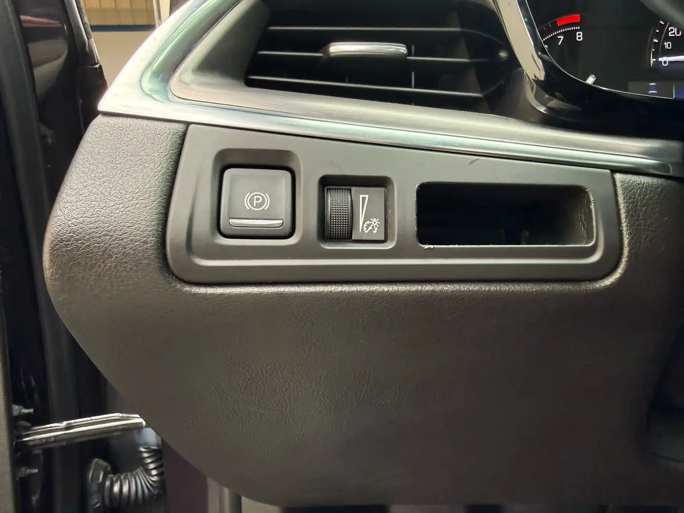 2018 Cadillac XT5 - $16,914