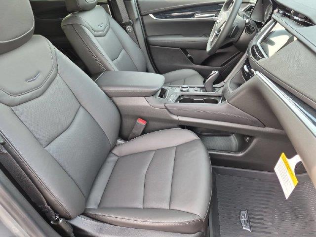 2026 Cadillac XT5 - $59,995