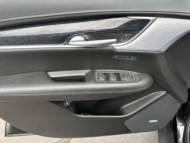 2025 Cadillac XT5 - $40,198
