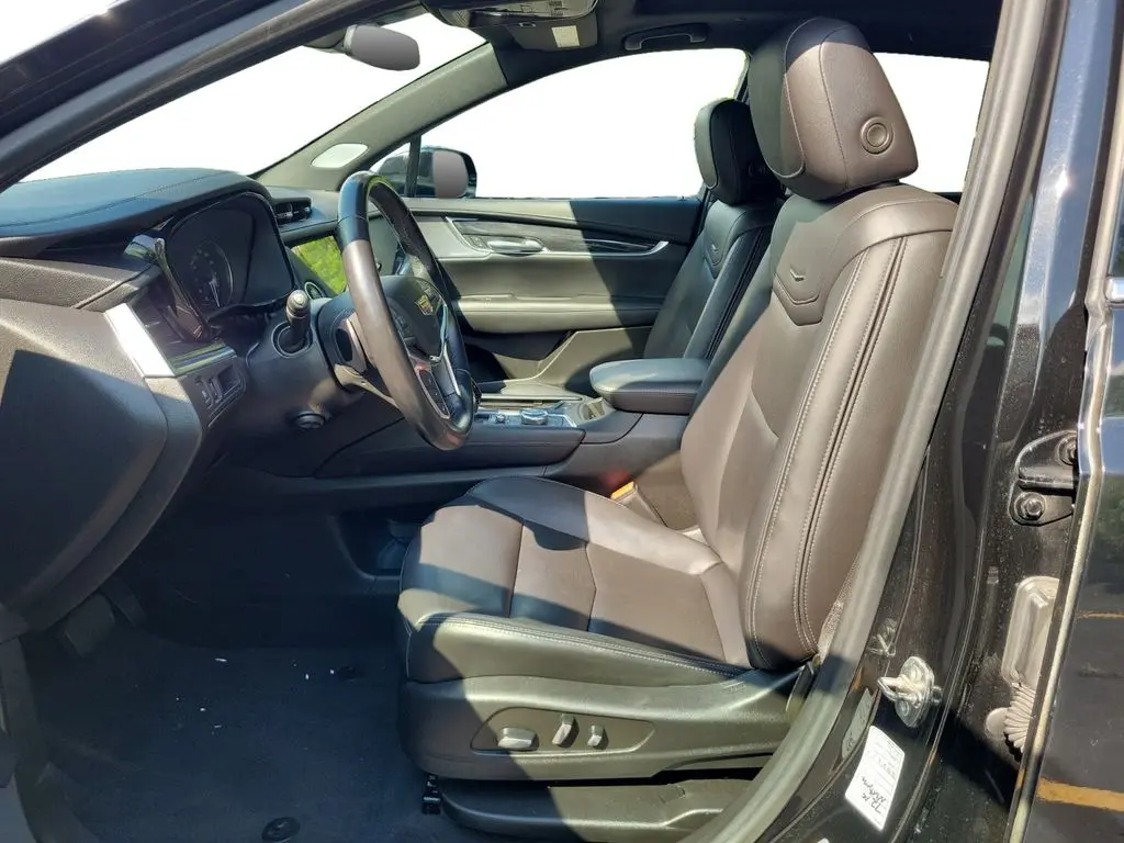 2023 Cadillac XT5 - $22,500