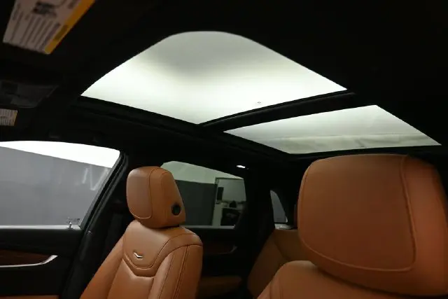 2021 Cadillac XT5 - $26,895