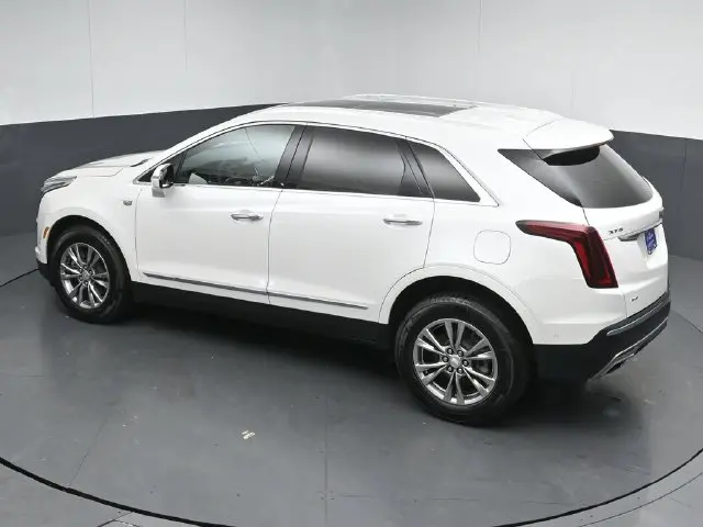 2021 Cadillac XT5 - $26,895