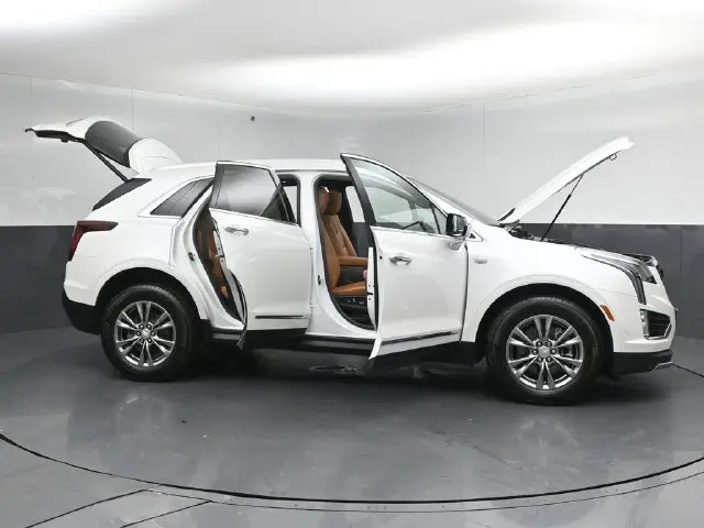 2021 Cadillac XT5 - $26,895