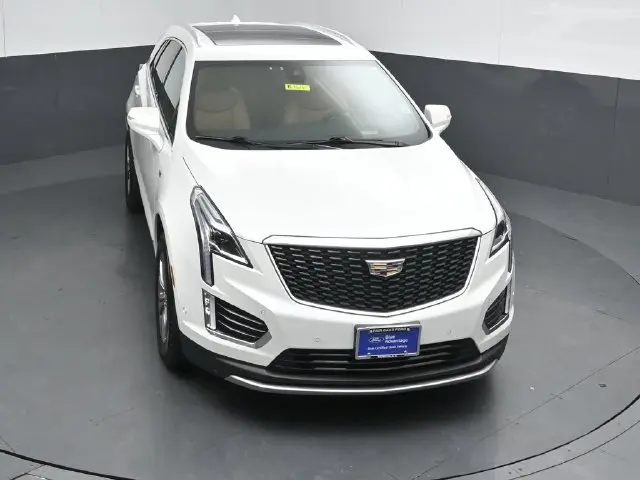 2021 Cadillac XT5 - $26,895