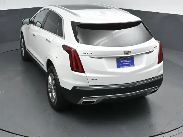 2021 Cadillac XT5 - $26,895