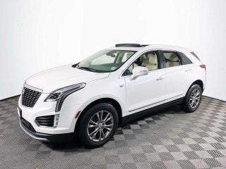 2023 Cadillac XT5 with Crystal White Tricoat Exterior