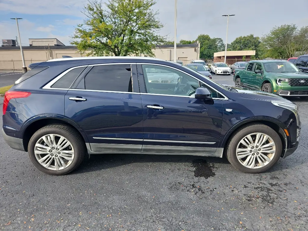 2017 Cadillac XT5 - $10,998