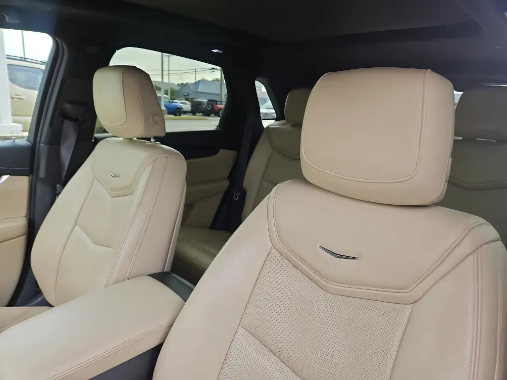 2017 Cadillac XT5 - $10,998