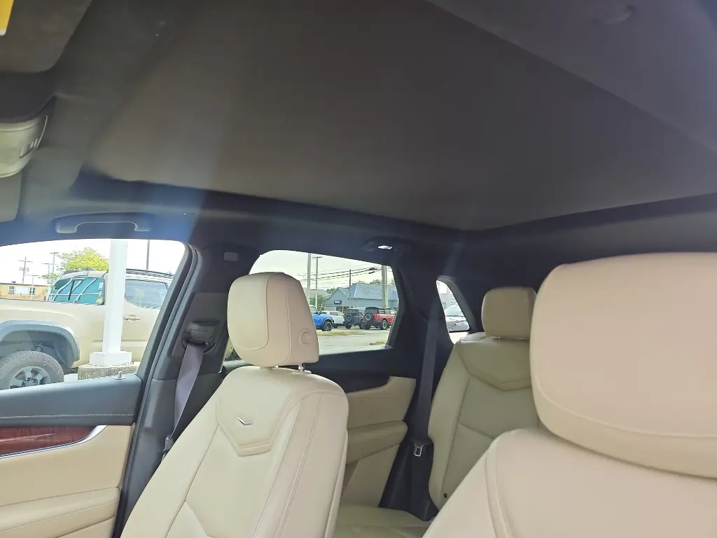 2017 Cadillac XT5 - $10,998