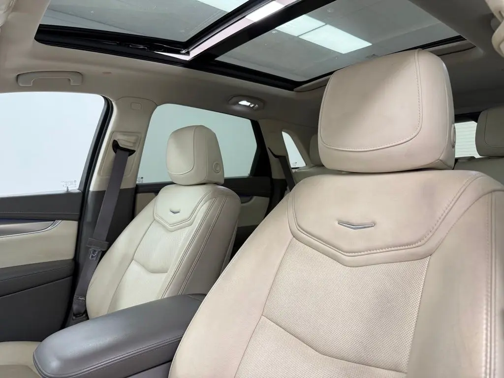 2019 Cadillac XT5 - $19,275