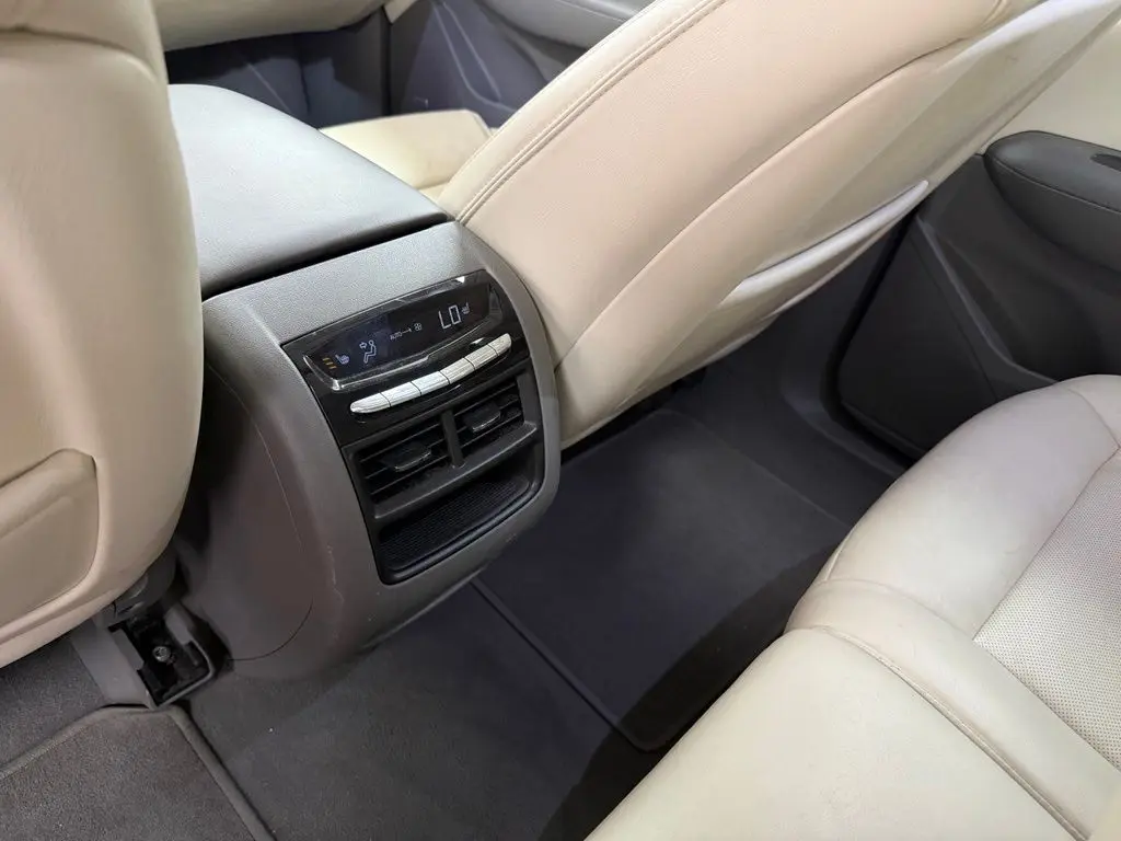 2019 Cadillac XT5 - $19,275