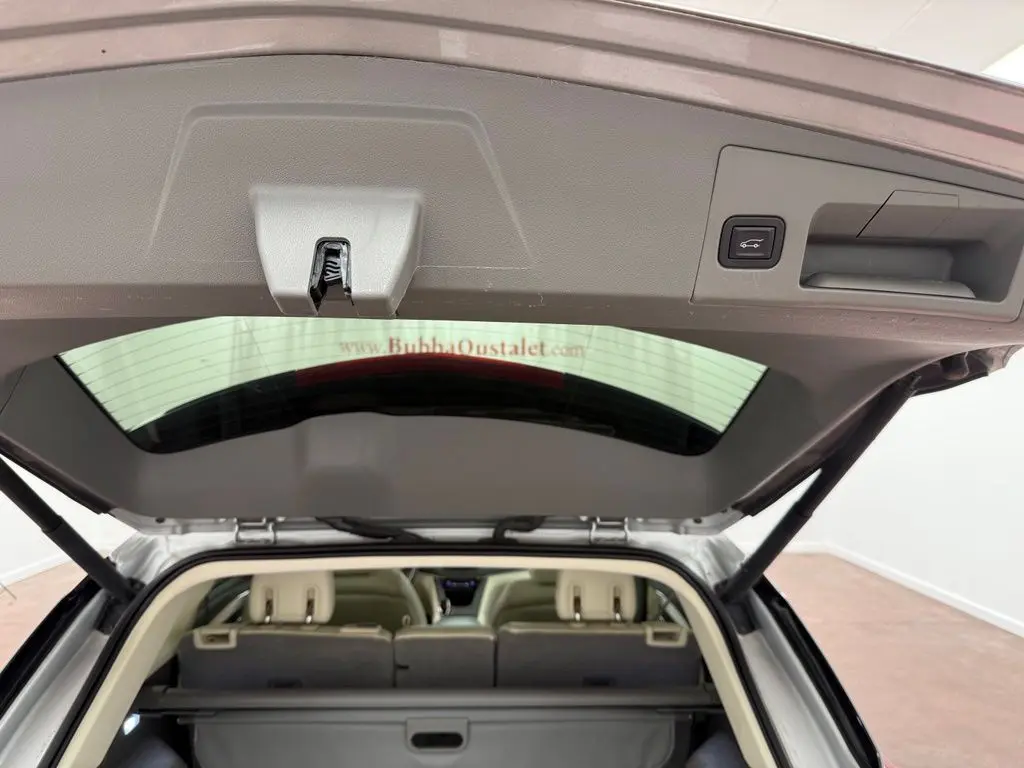 2019 Cadillac XT5 - $19,275