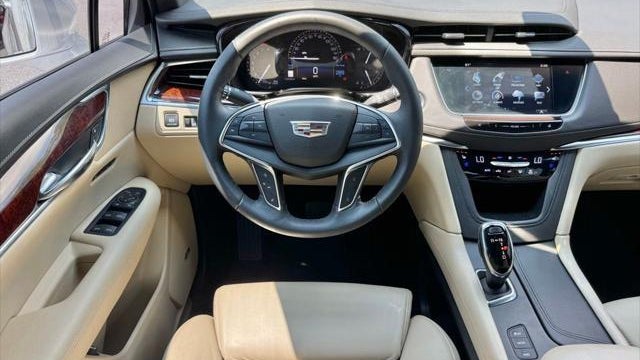2017 Cadillac XT5 Premium Luxury