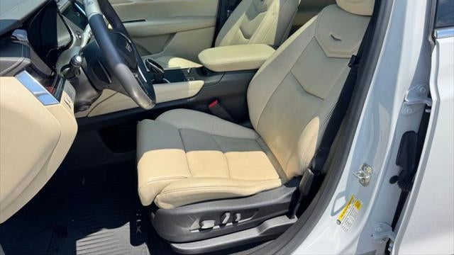 2017 Cadillac XT5 Premium Luxury