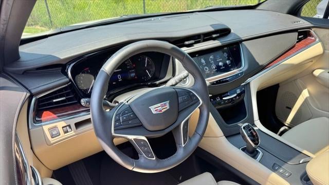 2017 Cadillac XT5 Premium Luxury