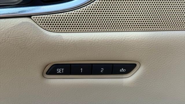 2017 Cadillac XT5 Premium Luxury