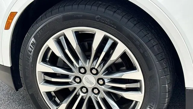 2018 Cadillac XT5 Premium Luxury