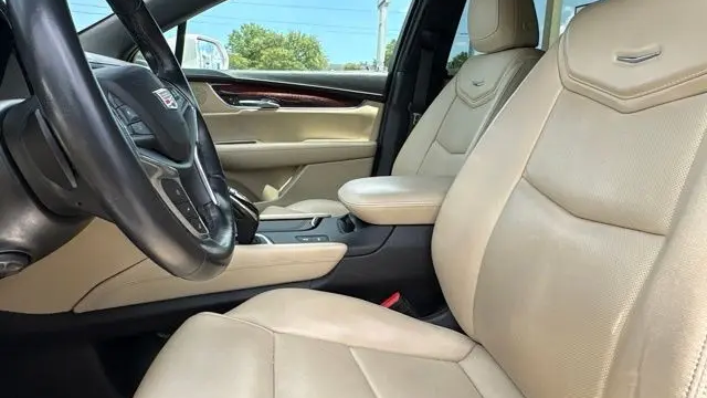 2018 Cadillac XT5 Premium Luxury
