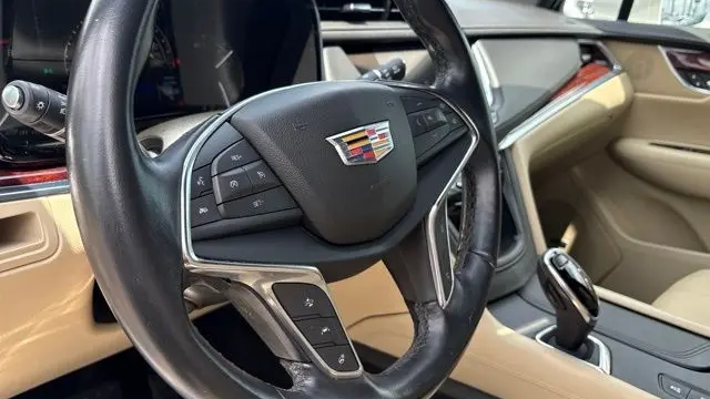 2018 Cadillac XT5 Premium Luxury