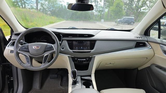 2018 Cadillac XT5 Premium Luxury
