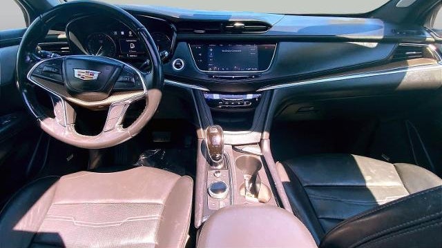 2020 Cadillac XT5 Premium Luxury