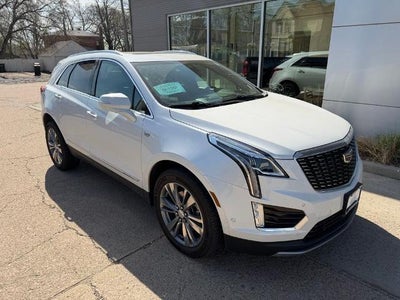 2022 Cadillac XT5 4X4 Premium Luxury 4DR SUV