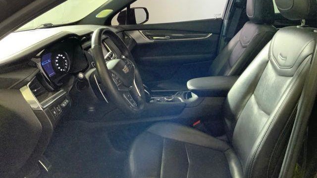 2020 Cadillac XT5 Sport