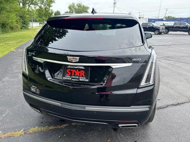 2022 Cadillac XT5 - $30,000