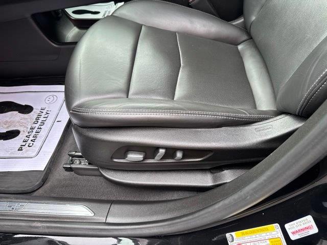 2022 Cadillac XT5 - $30,000