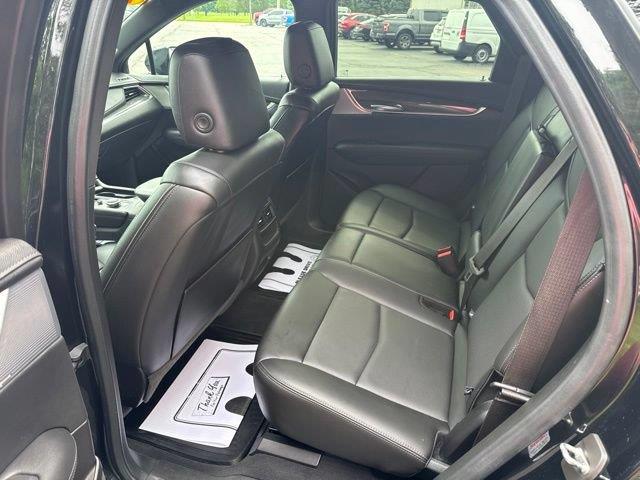 2022 Cadillac XT5 - $30,000