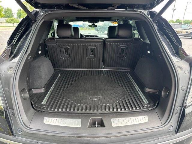 2022 Cadillac XT5 - $30,000