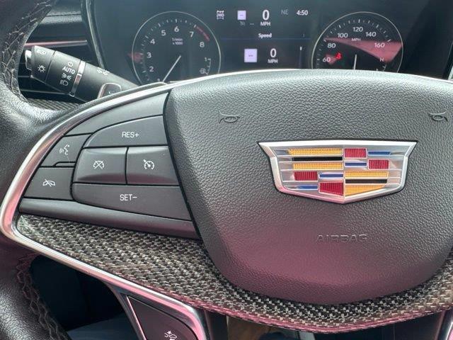 2022 Cadillac XT5 - $30,000