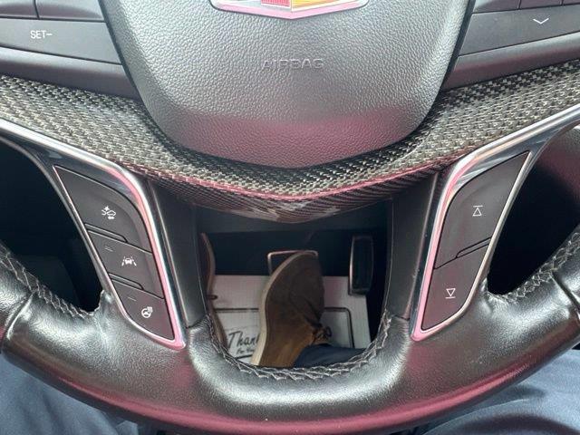 2022 Cadillac XT5 - $30,000